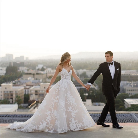 Monique Lhuillier Maeve Wedding Gown WHITE - Picture 8 of 9